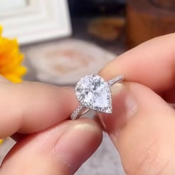 Sterling Silver Diamond Ring 
New in Gift Box - Picture 3 of 3